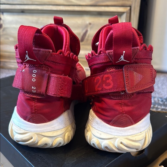 Jordan photo react JUMPMAN shoes with original box - Picture 4 of 6